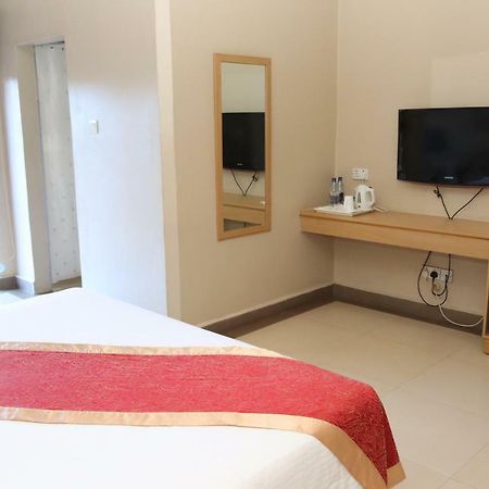 Metropole Hotel Kampala Extérieur photo