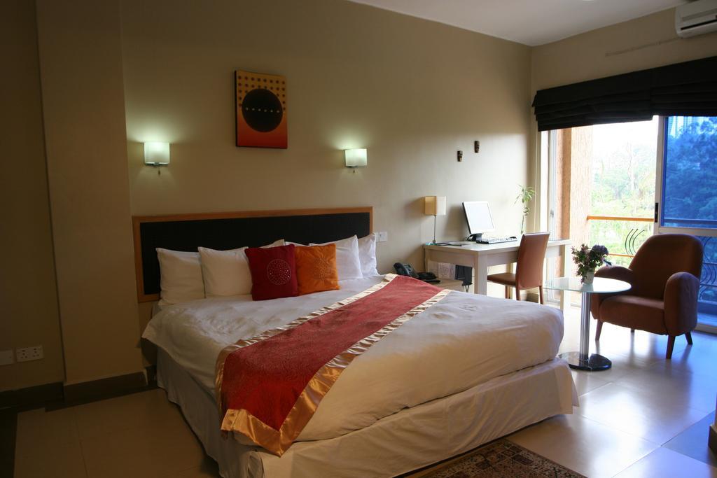 Metropole Hotel Kampala Chambre photo