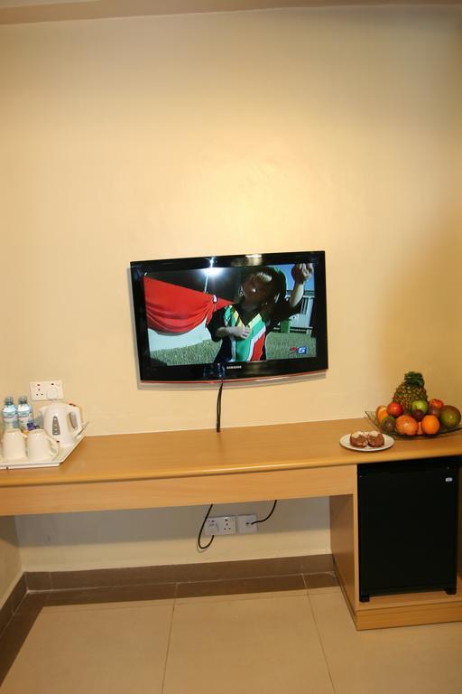 Metropole Hotel Kampala Extérieur photo
