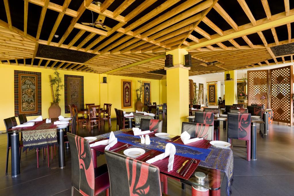 Metropole Hotel Kampala Extérieur photo