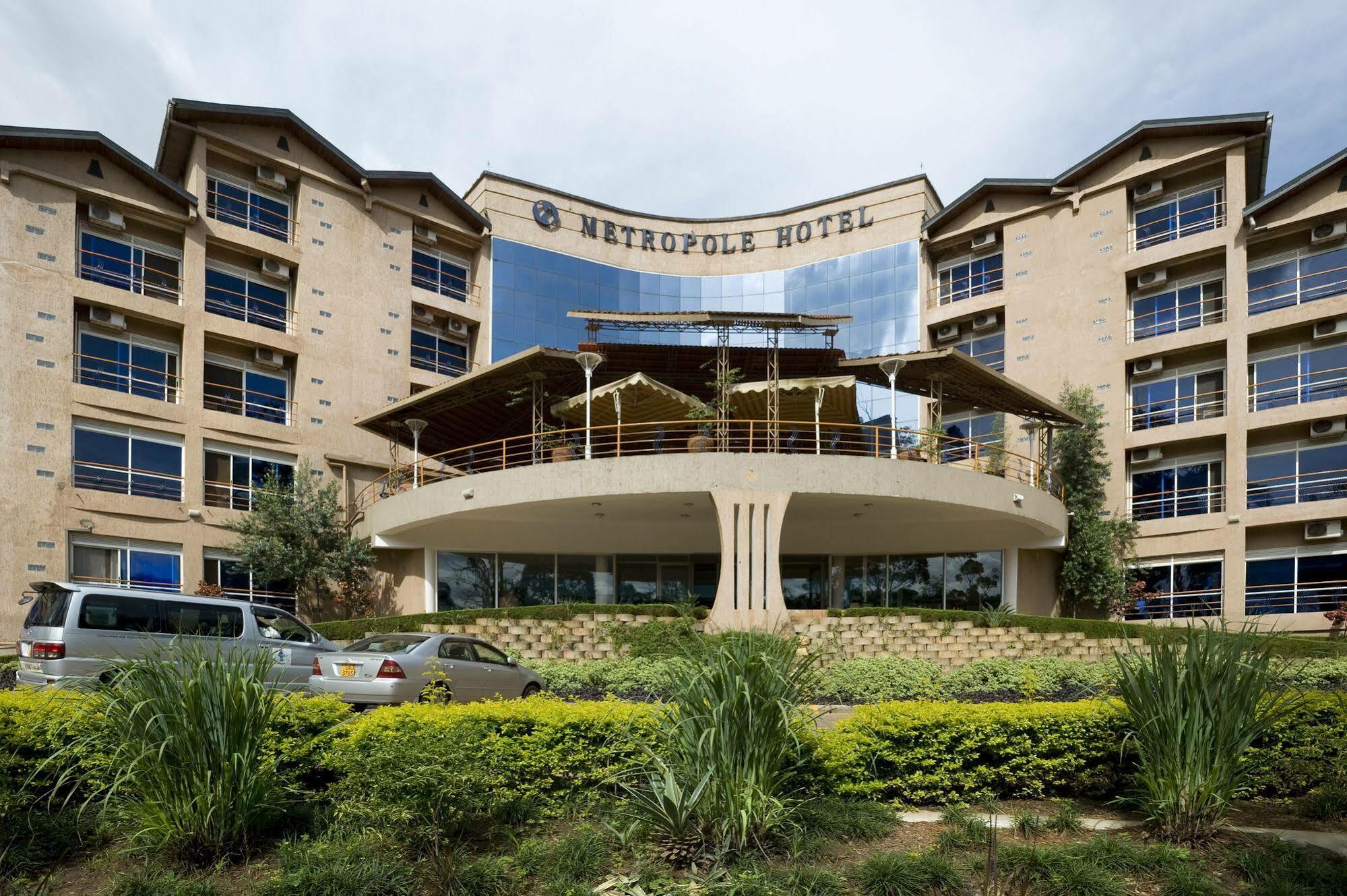 Metropole Hotel Kampala Extérieur photo